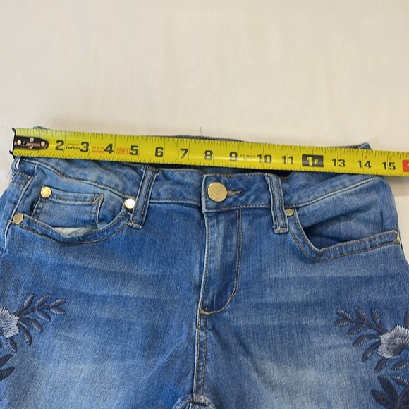 SEVEN 7 SIZE 6 Blue Embroidered Women's Jeans.Slight stretching on front see pic - Picture 6 of 12